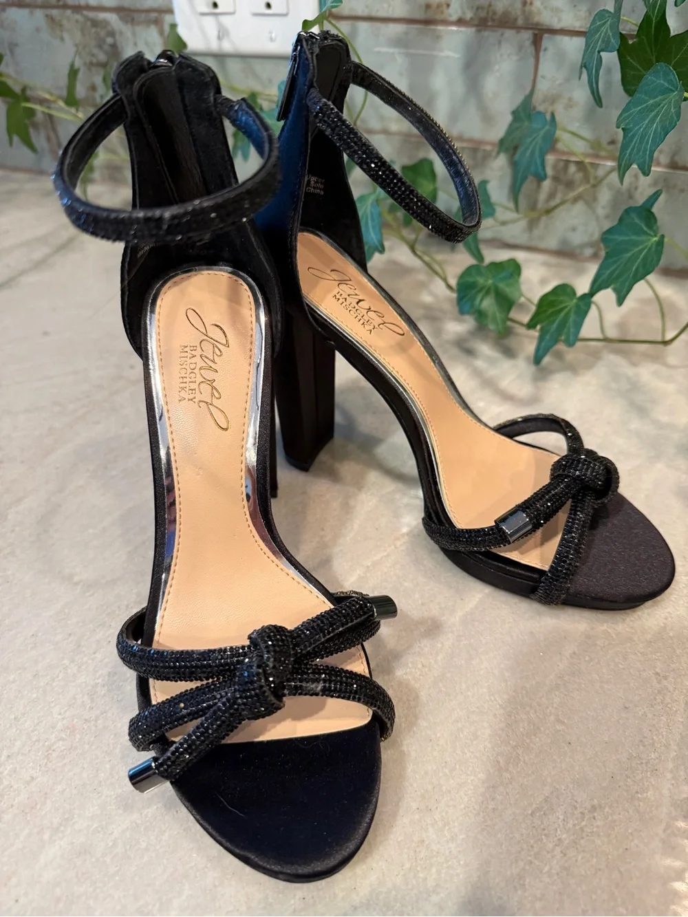 Jewel Badgley Mischka Black Satin Embellished Block Heel Sandals Size 5